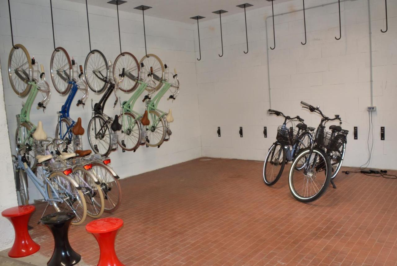 Borgo Stazione Bike Inn Valeggio sul Mincio Ngoại thất bức ảnh
