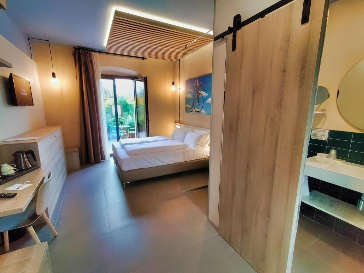 Borgo Stazione Bike Inn Valeggio sul Mincio Ngoại thất bức ảnh
